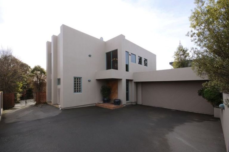 Photo of property in 229b Mount Pleasant Road, Mount Pleasant, Christchurch, 8081