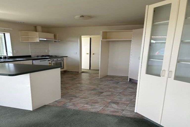 Photo of property in 135 Realm Drive, Paraparaumu, 5032