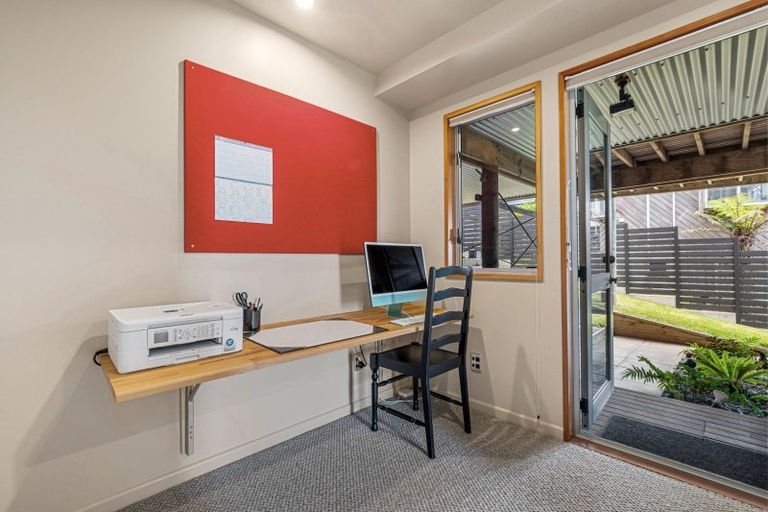 Photo of property in 81 Harbour View Road, Omokoroa, 3114