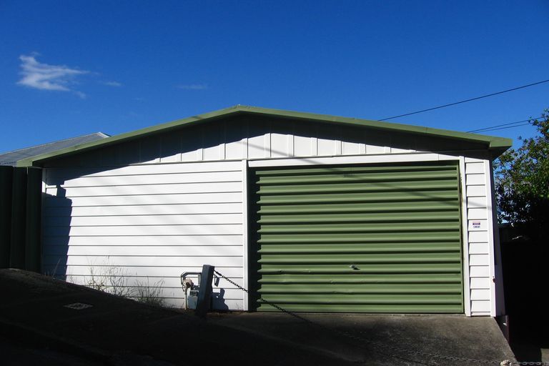 Photo of property in 167 Sutherland Road, Lyall Bay, Wellington, 6022