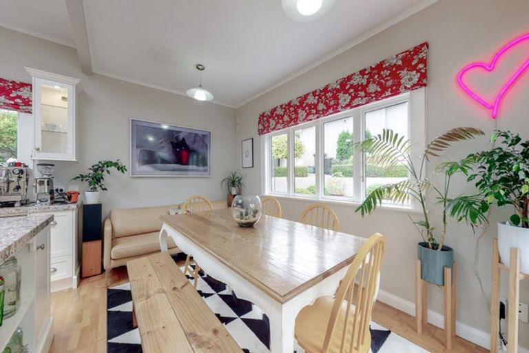 Photo of property in 82 Campbell Street, Karori, Wellington, 6012