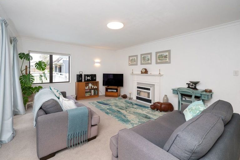 Photo of property in 609 Roberts Street, Hastings, 4122