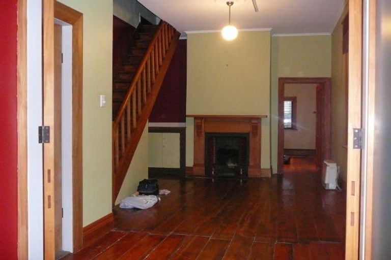 Photo of property in 73 Elizabeth Street, Mount Victoria, Wellington, 6011