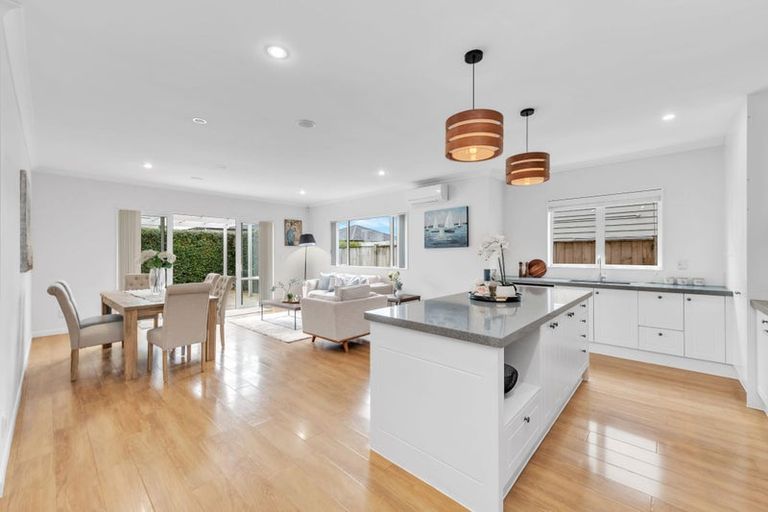 Photo of property in 69 Castlederg Drive, Flat Bush, Auckland, 2019