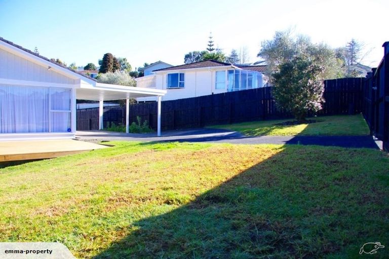 Photo of property in 7 Mchardy Place, Glenfield, Auckland, 0627
