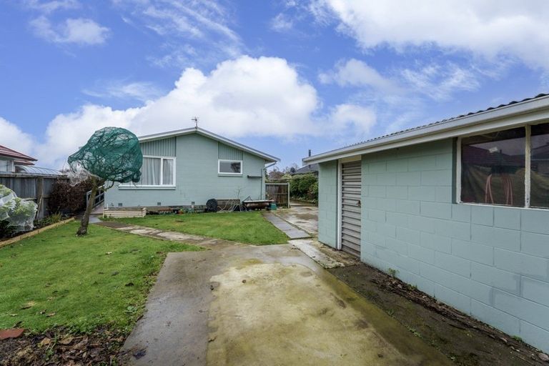 Photo of property in 17 Oriana Crescent, Hornby, Christchurch, 8042