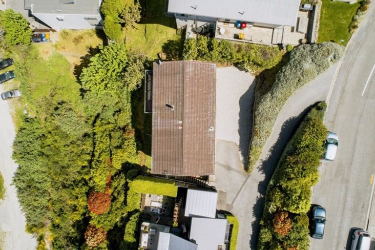 Photo of property in 5 Earnslaw Terrace, Queenstown, 9300