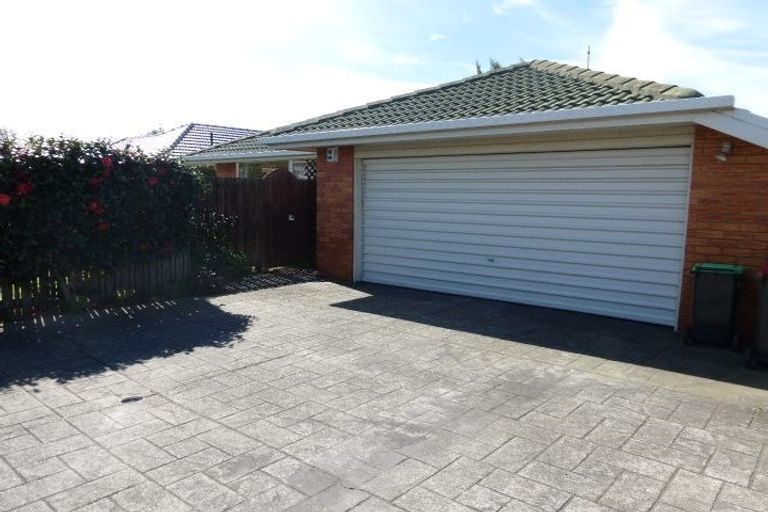 Photo of property in 2/345 Greers Road, Bishopdale, Christchurch, 8053
