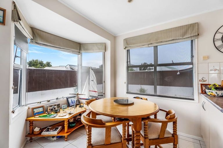 Photo of property in 118 Aberdeen Place, Whangamata, 3620