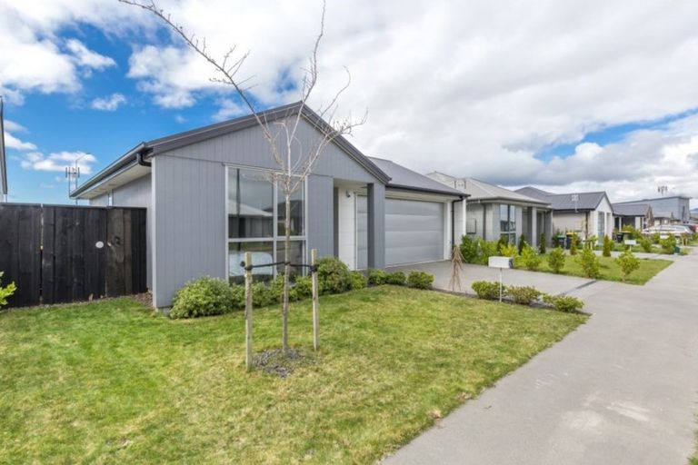 Photo of property in 15 George West Square West, Wigram, Christchurch, 8025