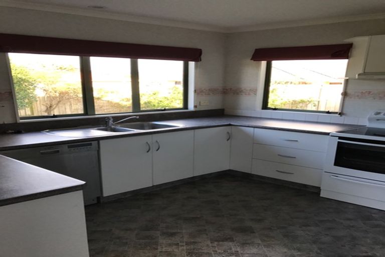 Photo of property in 6 Hinton Place, Pyes Pa, Tauranga, 3112