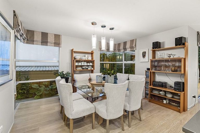 Photo of property in 2a Rushden Terrace, Red Beach, 0932