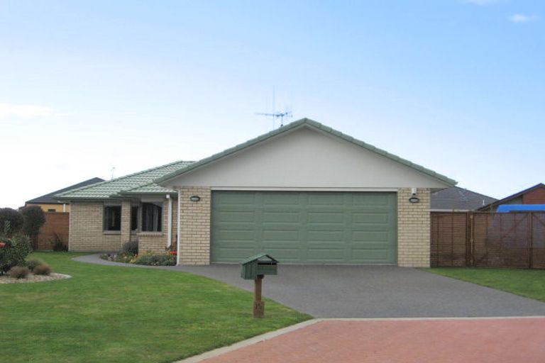 Photo of property in 15 Rota Close, Papamoa Beach, Papamoa, 3118