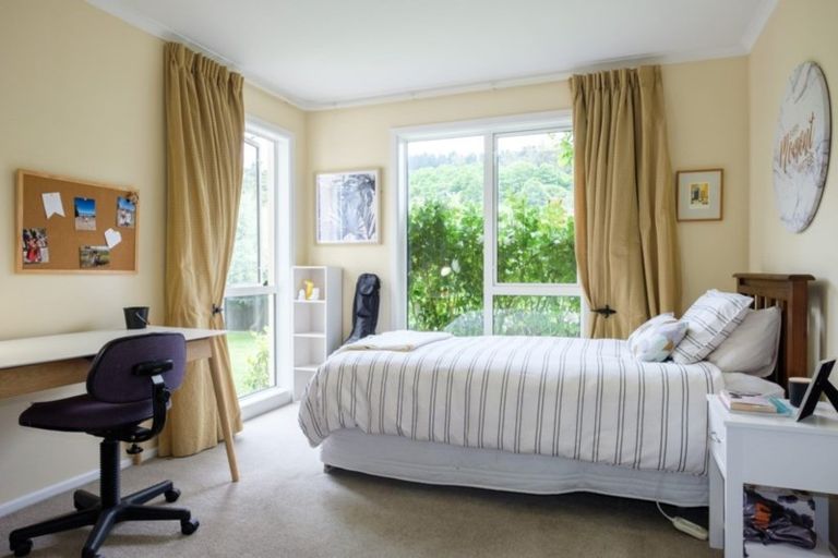 Photo of property in 15 Colquhoun Street, Glenross, Dunedin, 9011