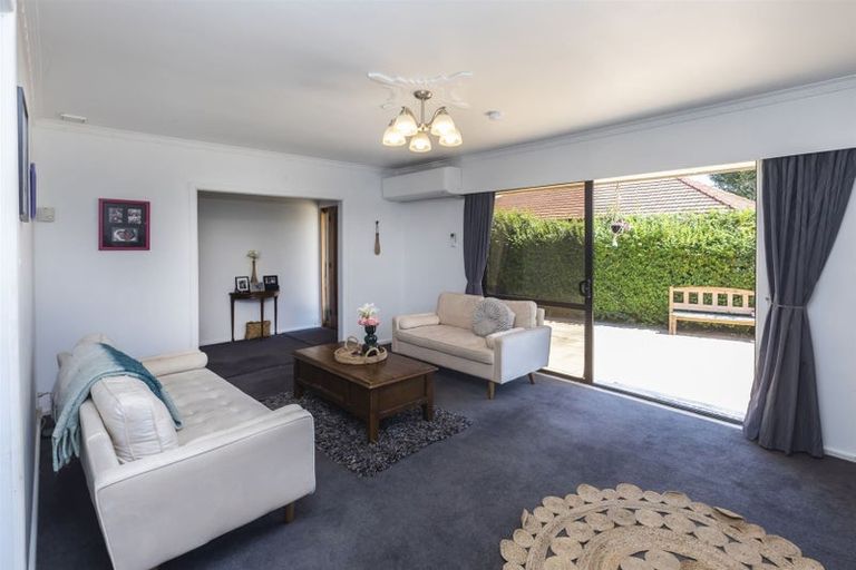 Photo of property in 17 Tuckers Road, Redwood, Christchurch, 8051
