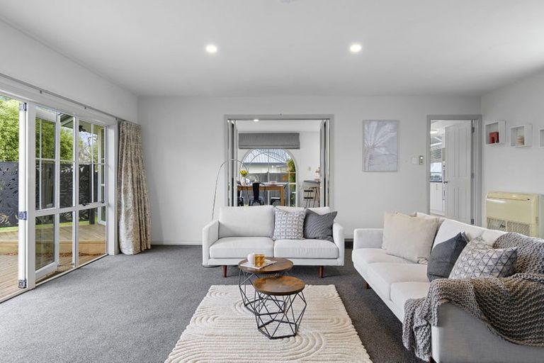 Photo of property in 22 Millcroft Place, Parklands, Christchurch, 8083