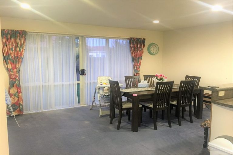 Photo of property in 4 Rosefield Lane, Northcote, Christchurch, 8052