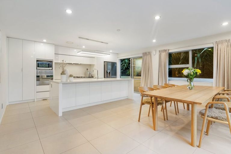 Photo of property in 6 Tuatini Place, Long Bay, Auckland, 0630