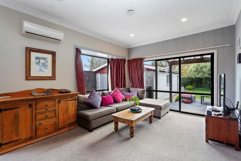 Photo of property in 10 Gambia Street, Papanui, Christchurch, 8053