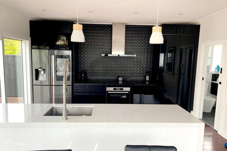 Photo of property in 10 Plunket Avenue, Petone, Lower Hutt, 5012