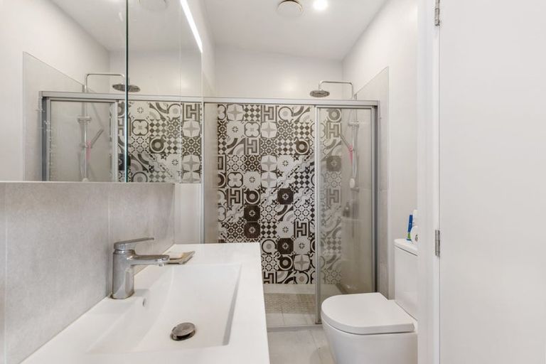 Photo of property in 1/206 Manuka Road, Bayview, Auckland, 0629