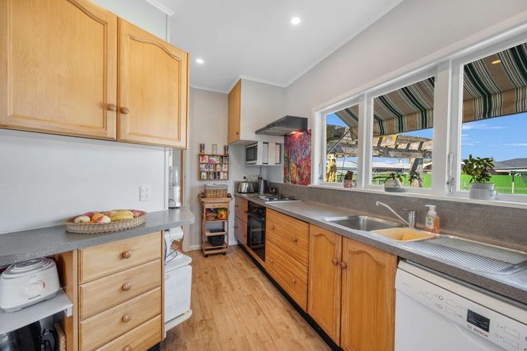 Photo of property in 32 Exeter Crescent, Pirimai, Napier, 4112