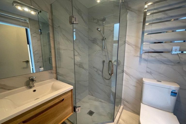 Photo of property in 4 La Bella Road, Hobsonville, Auckland, 0616