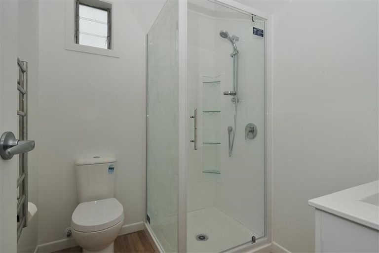 Photo of property in 50 Seddon Street, Waikanae, 5036