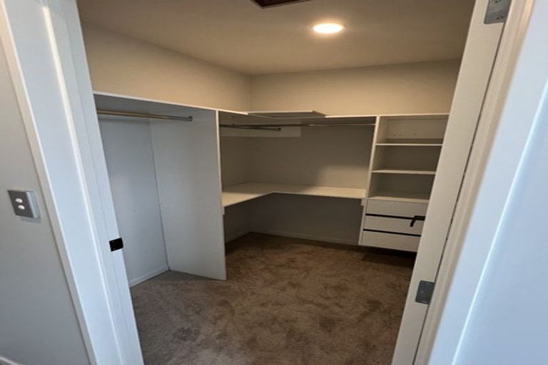 Photo of property in 5 Combat Street, Papakura, 2110