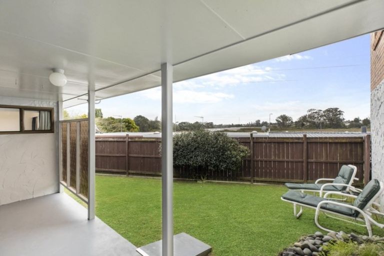 Photo of property in 2/38 Koromiko Street, New Lynn, Auckland, 0600