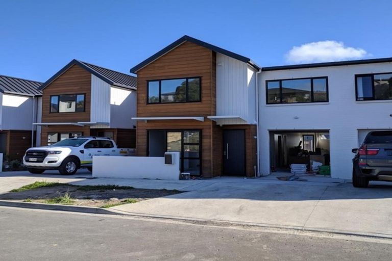 Photo of property in 5 Seafarer Crescent, Stanmore Bay, Whangaparaoa, 0932