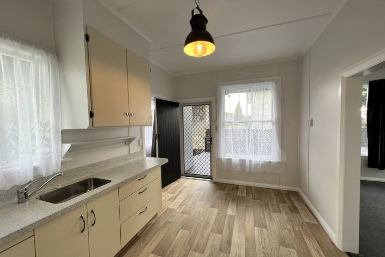 Photo of property in 18 Swinburn Street, Dannevirke, 4930