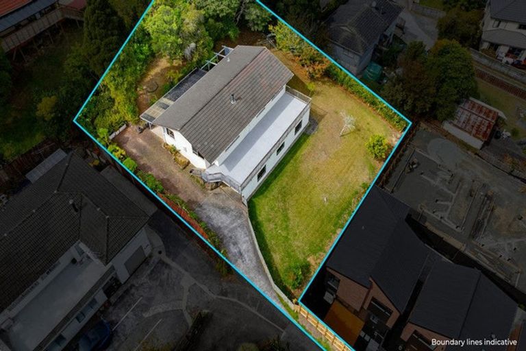 Photo of property in 75 Salamanca Road, Sunnynook, Auckland, 0620