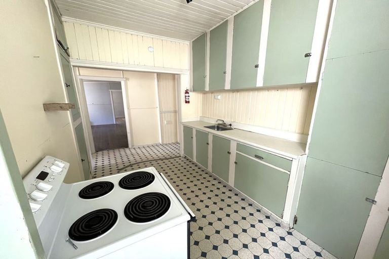 Photo of property in 11 Halsey Street, Clinton, 9534