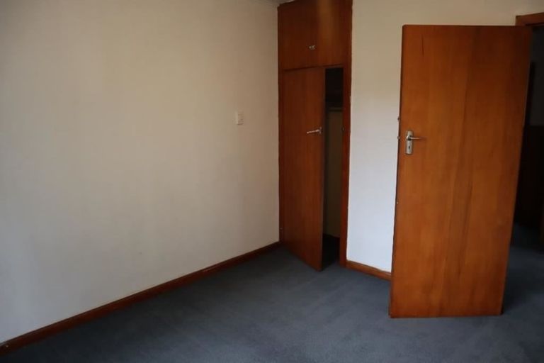 Photo of property in 112 Avonhead Road, Avonhead, Christchurch, 8042