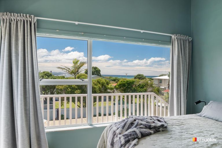 Photo of property in 183 Seaforth Road, Waihi Beach, 3611