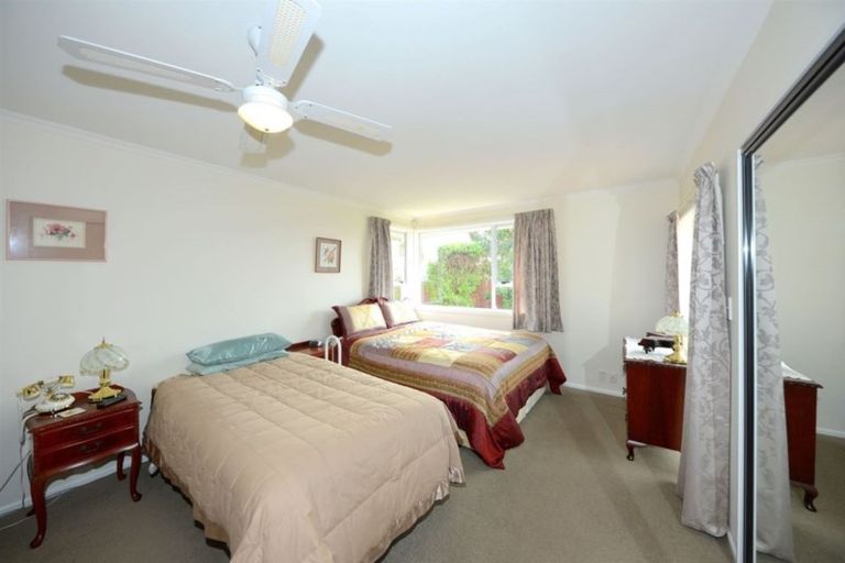 Photo of property in 17 Thurso Place, New Brighton, Christchurch, 8083