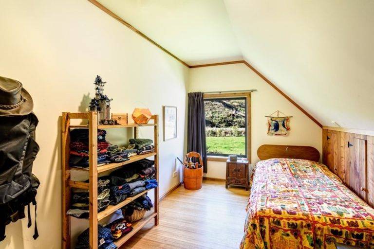 Photo of property in 7 Neudorf Road, Upper Moutere, 7175