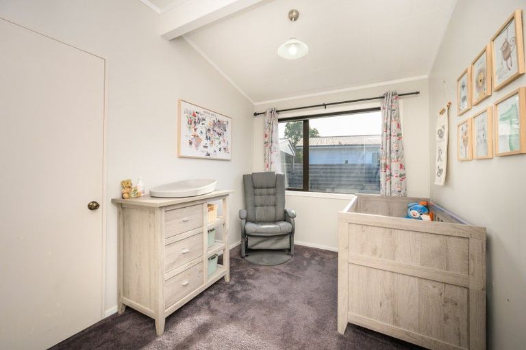Photo of property in 6 Willowstream Grove, Cloverlea, Palmerston North, 4412
