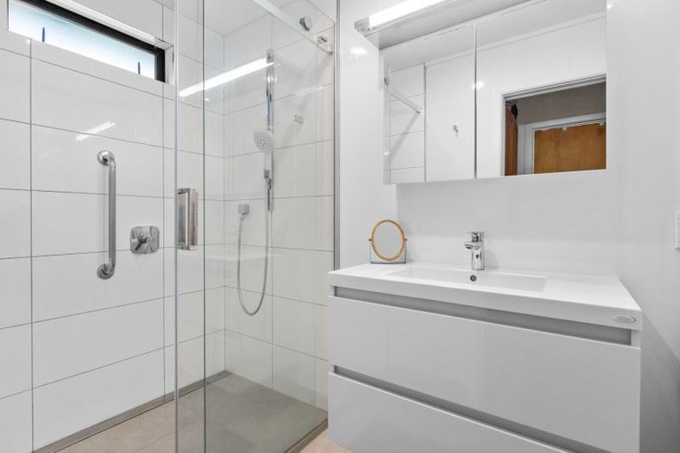 Photo of property in 4 Pukeko Place, Westshore, Napier, 4110