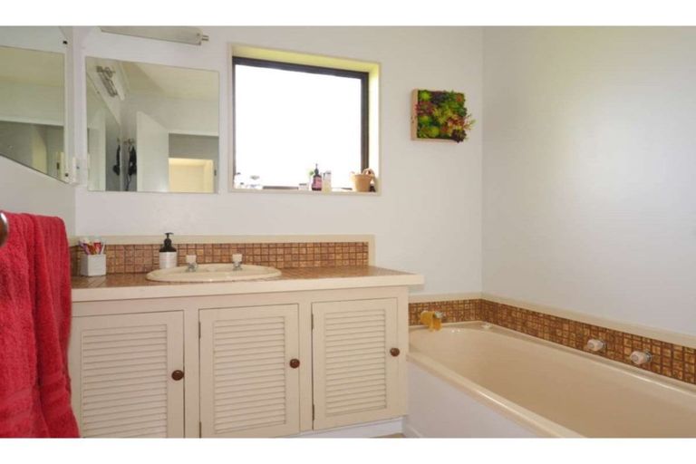 Photo of property in 10 Cobham Court, Kerikeri, 0230