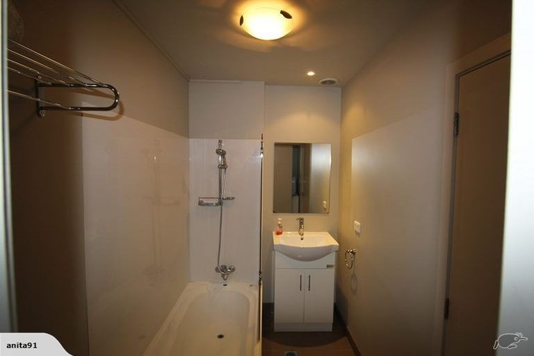 Photo of property in 5/464 Adelaide Road, Berhampore, Wellington, 6023