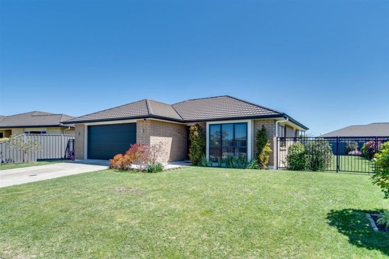 Photo of property in 4 Hawea Place, Poraiti, Napier, 4112
