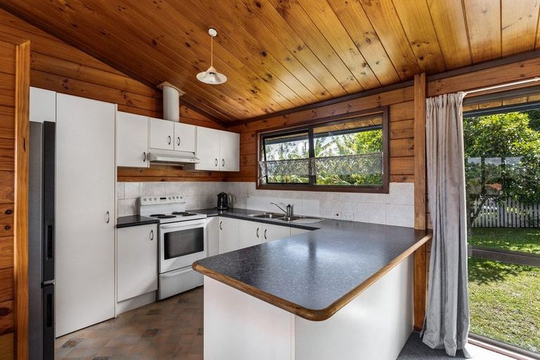 Photo of property in 375 Welcome Bay Road, Welcome Bay, Tauranga, 3112