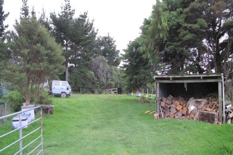 Photo of property in 5114 Te Araroa Road, Hicks Bay, Tikitiki, 4087