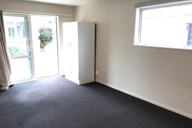 Photo of property in 9 Gladson Avenue, Sockburn, Christchurch, 8042