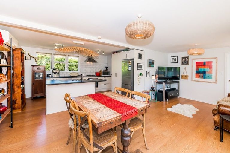 Photo of property in 56 Hinemoa Street, Paraparaumu, 5032