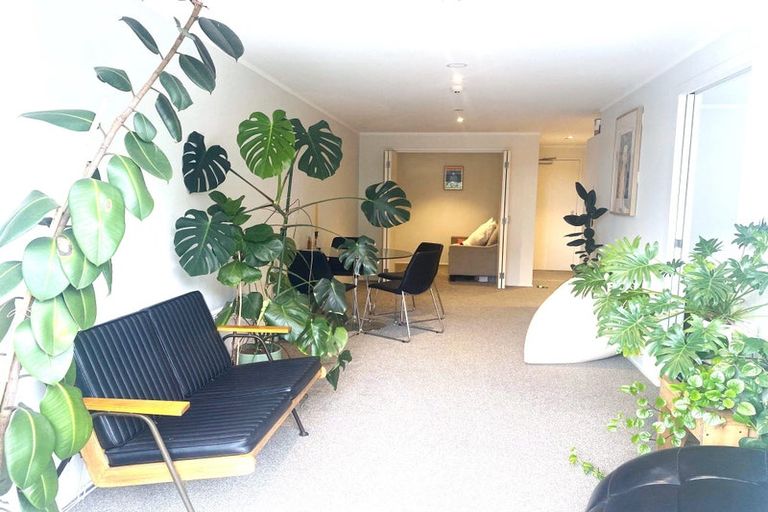 Photo of property in 18a/30 Westward Ho, Glen Eden, Auckland, 0602