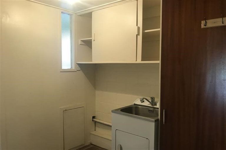 Photo of property in 63 Lawrence Crescent, Hillpark, Auckland, 2102