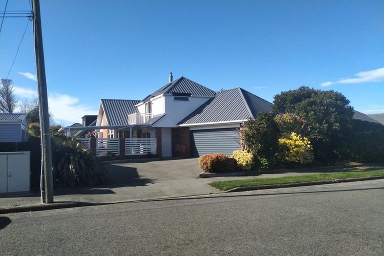 Photo of property in 72 Balrudry Street, Avonhead, Christchurch, 8042